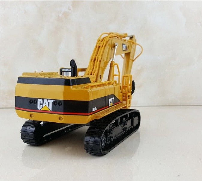 Excavadora De Orugas 365BL Escala 1:50 (Modelo Descontinuado) - KATZER
