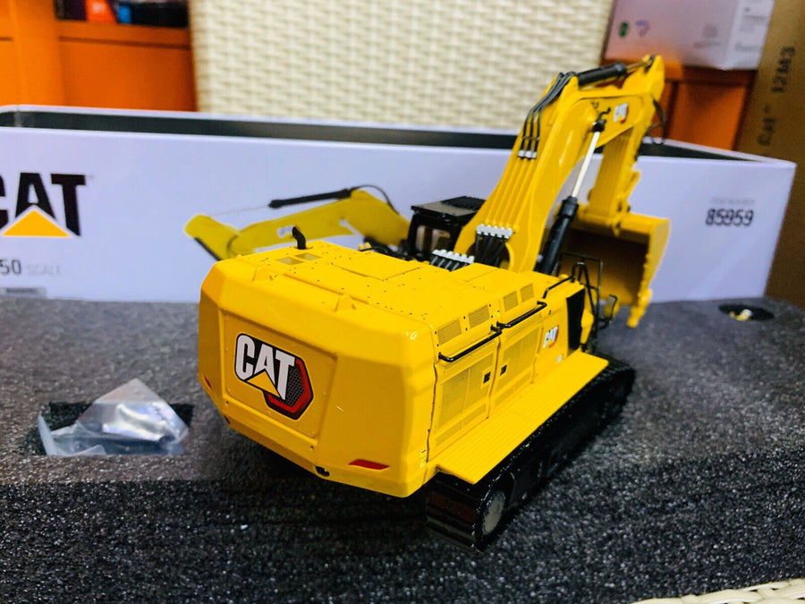 Excavadora De Orugas 395 Escala 1:50 - KATZER