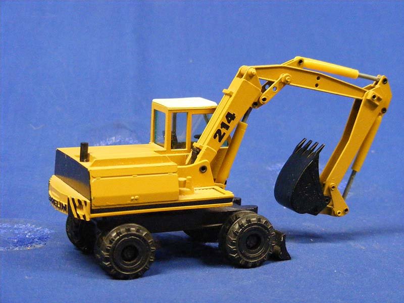 Excavadora De Ruedas Zeppelin 214 Escala 1:50 (Modelo Descontinuado) - KATZER