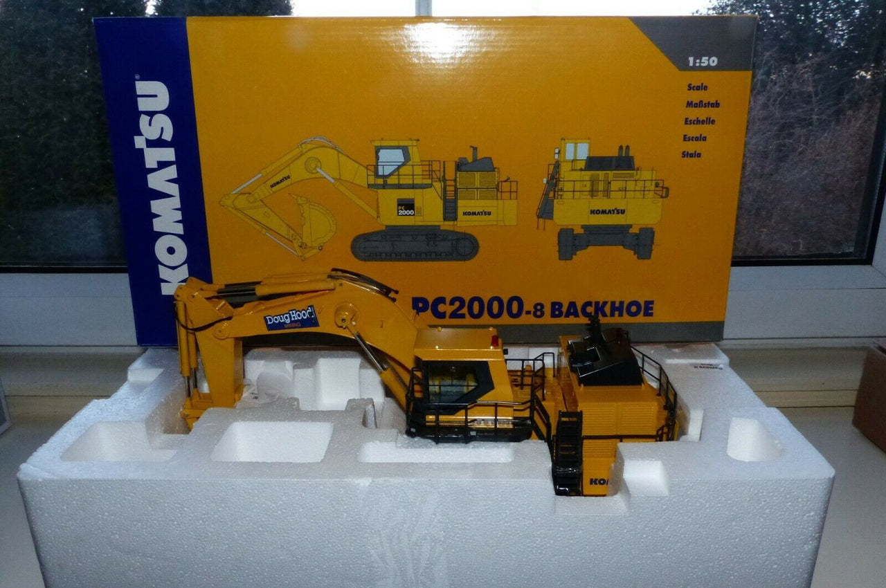 Excavadora Komatsu PC2000-8 Escala 1:50 (Modelo Descontinuado) - KATZER