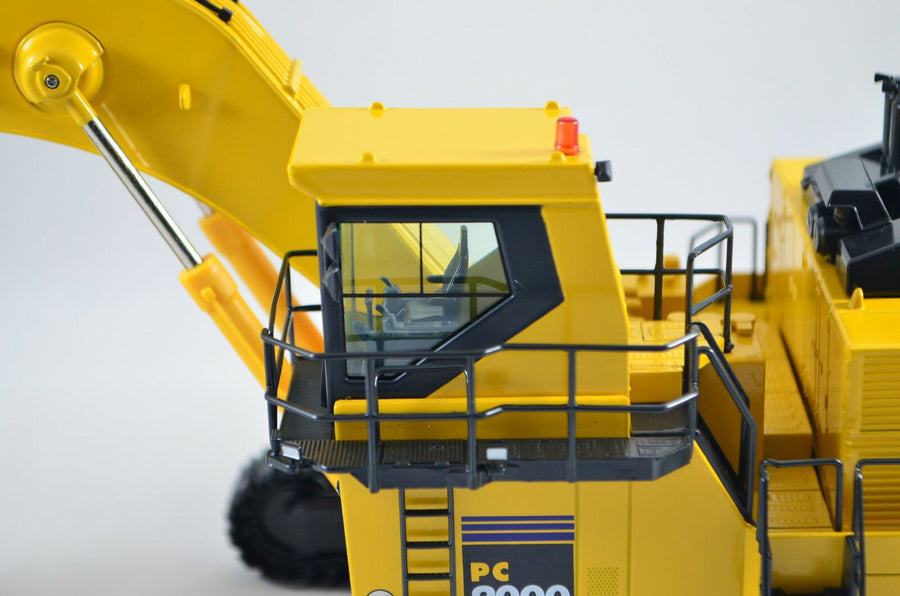 Excavadora Komatsu PC2000-8 Escala 1:50 (Modelo Descontinuado) - KATZER