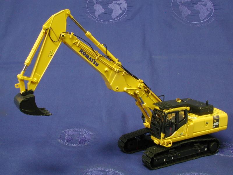 Excavadora Komatsu PC450LCD Escala 1:50 (Modelo Descontinuado) - KATZER