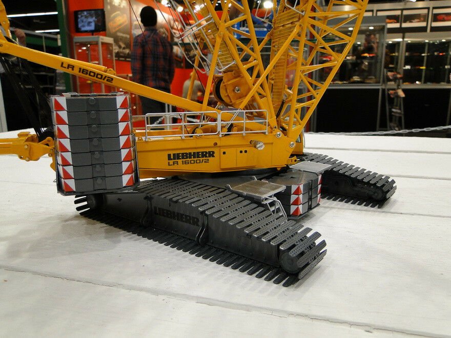 Grúa de Oruga Liebherr LR1600-2 Escala 1:50 - KATZER