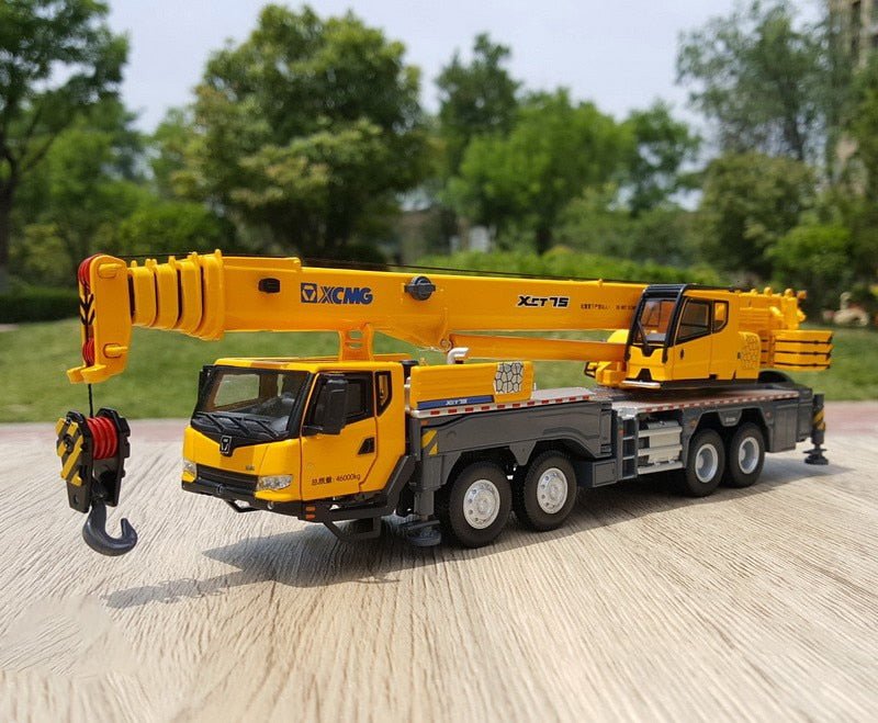 Grúa Hidráulica XCMG XCT75 Escala 1:50 (Modelo Descontinuado) - KATZER