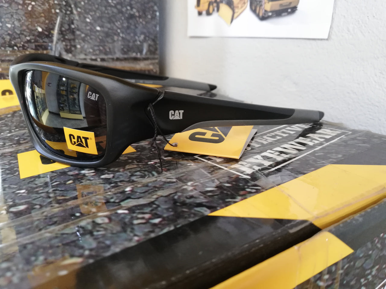 Lentes De Sol Actuator 104P Lunas Negras Polarizadas - KATZER