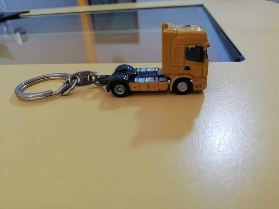 Llavero Cabina Scania R620 Amarillo - UH5530 - KATZER
