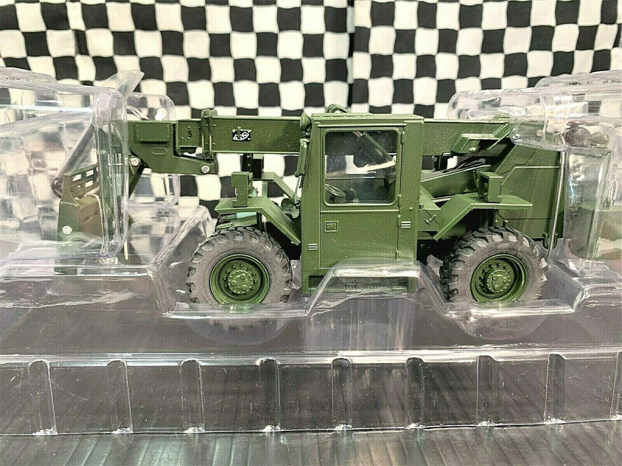 Manipulador Militar JLG Atlas II Escala 1:32 - KATZER