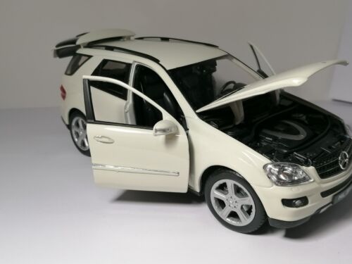 Mercedes - Benz ML350 Escala 1:18 (Welly) - KATZER