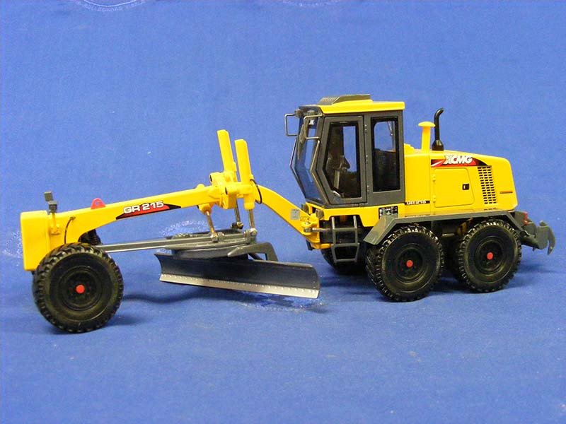 Motoniveladora XCMG GR215 Escala 1:35 (Modelo Descontinuado) - KATZER