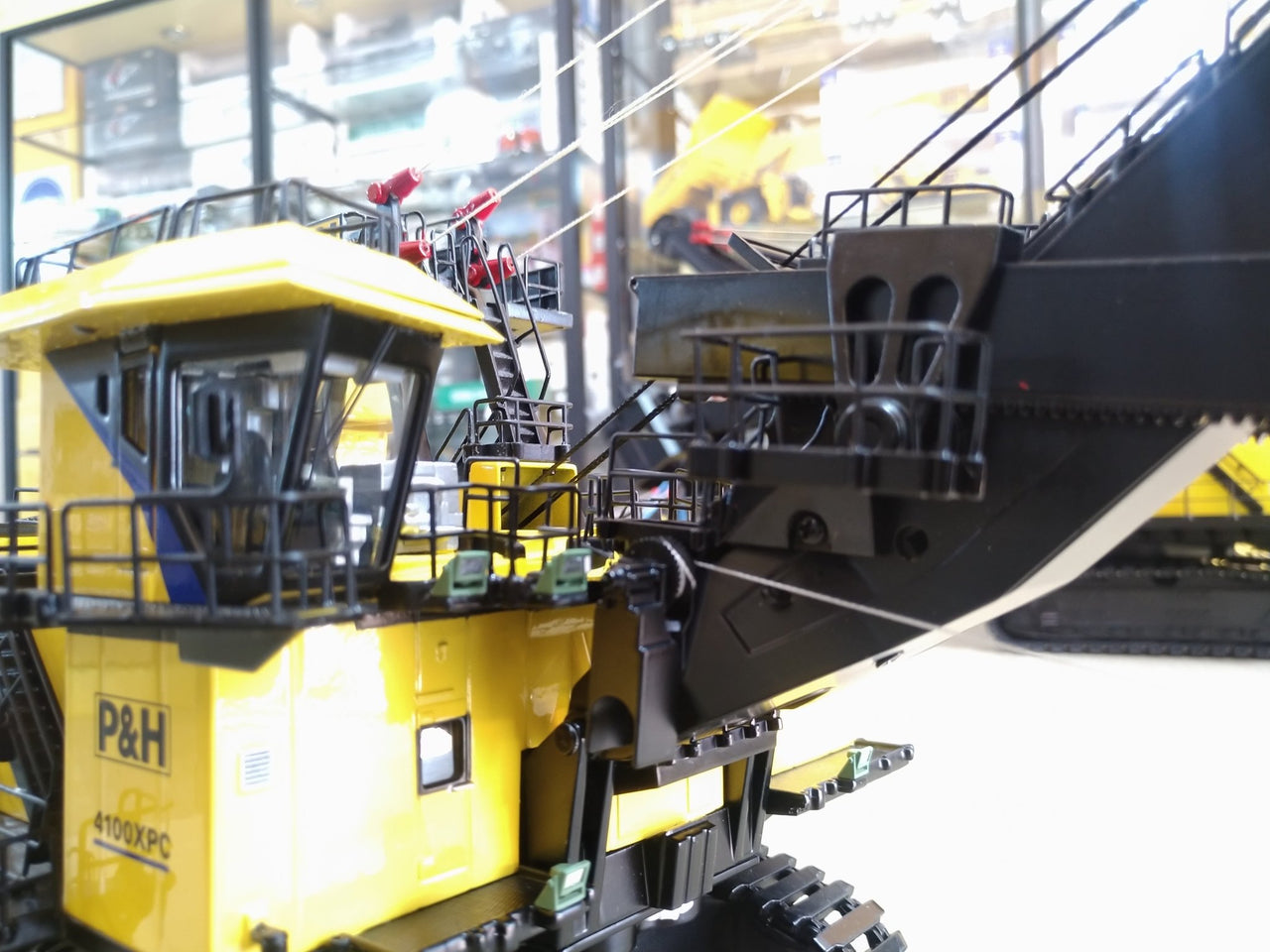 Pala Minera P&H 4100XPB Escala 1:87 (Modelo Descontinuado) - KATZER