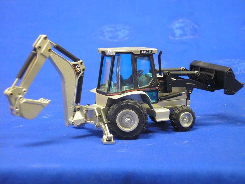 Retroexcavadora 436C Escala 1:50 (Modelo Descontinuado) - KATZER