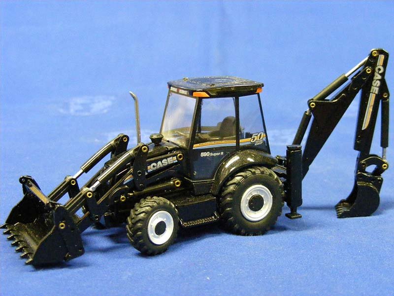 Retroexcavadora Case 590 Super R Escala 1:50 (Modelo Descontinuado) - KATZER