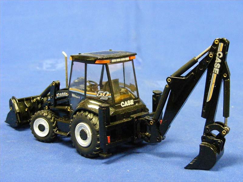 Retroexcavadora Case 590 Super R Escala 1:50 (Modelo Descontinuado) - KATZER