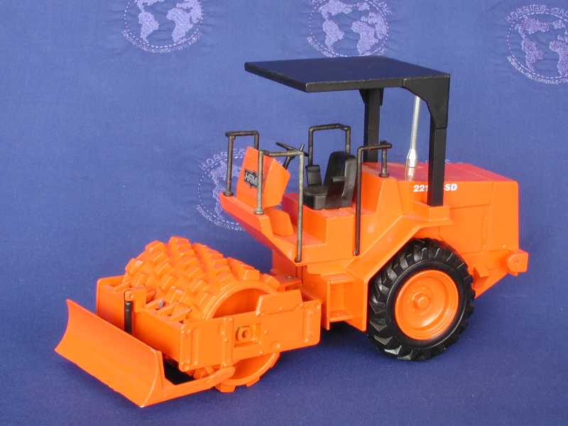 Rodillo Compactador Hamm 2210 - SSD Escala 1:25 (Modelo Descontinuado) - KATZER