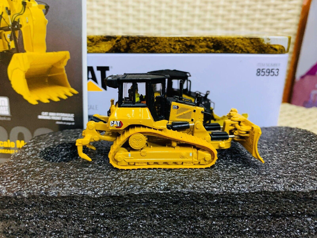 Tractor De Orugas  D5 Escala 1:87