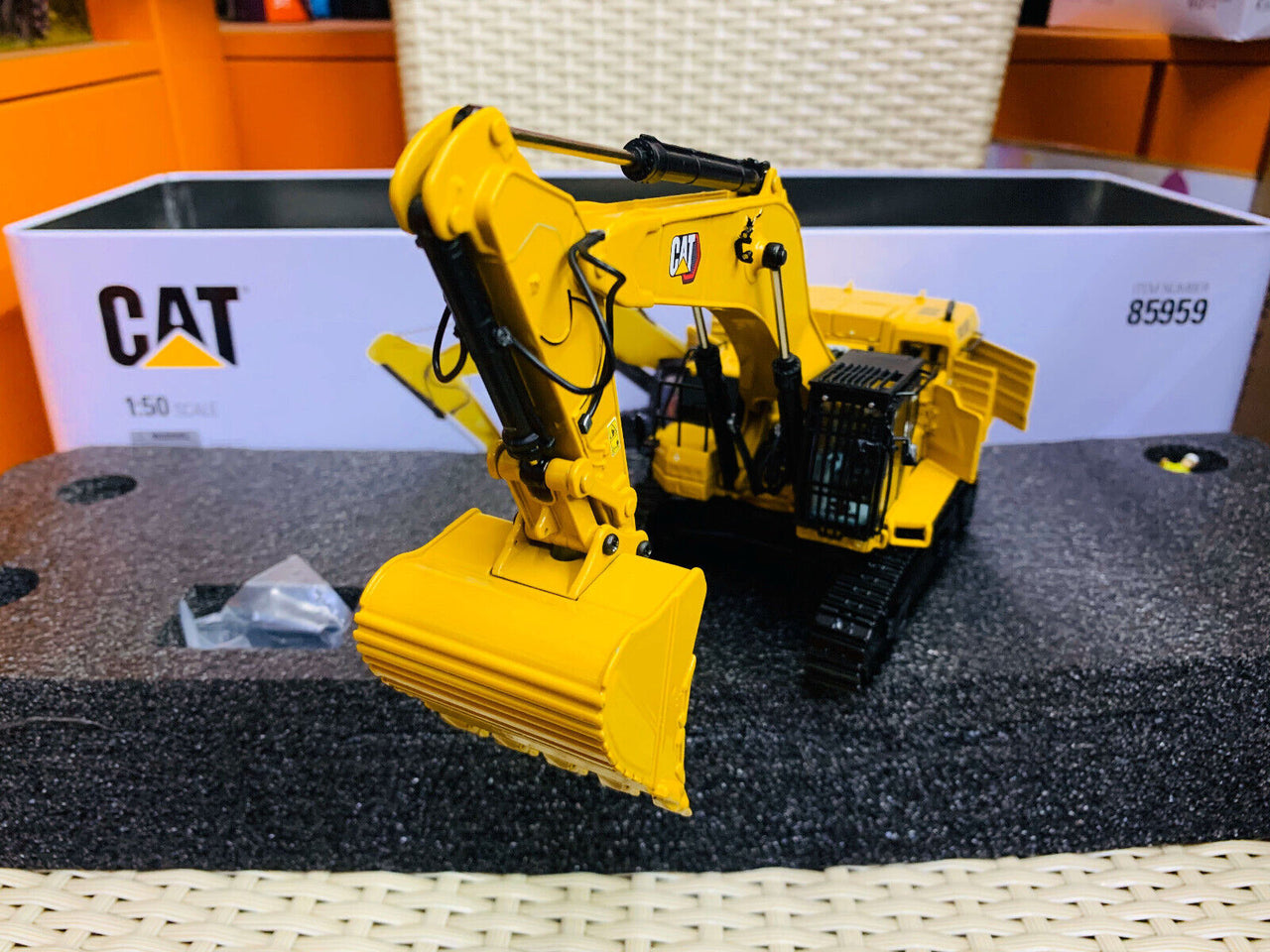 Excavadora De Orugas  395 Escala 1:50
