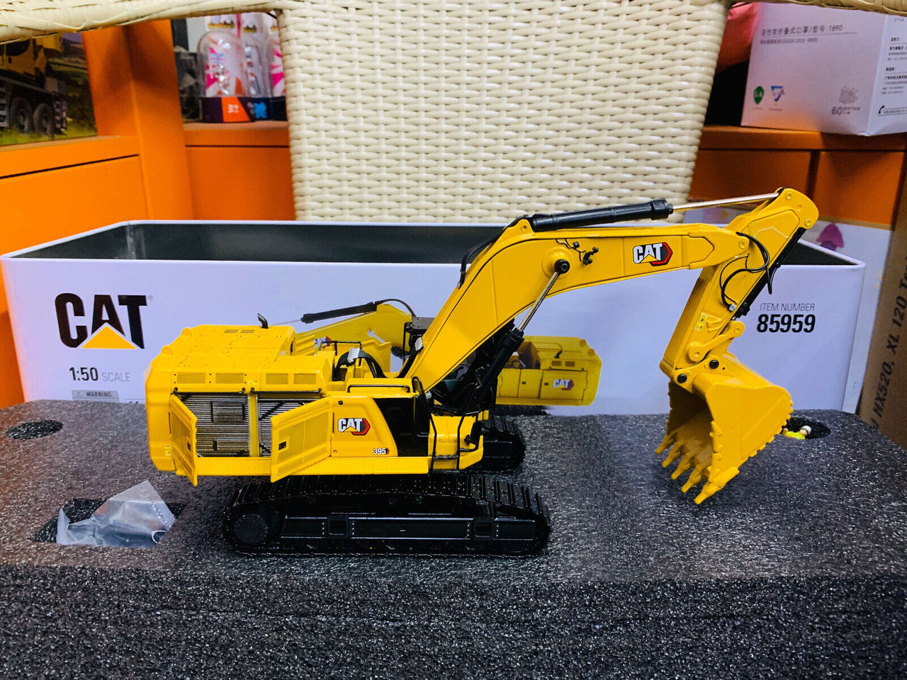 Excavadora De Orugas  395 Escala 1:50