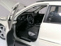 Thumbnail for Mercedes - Benz ML350 Escala 1:18 (Welly)