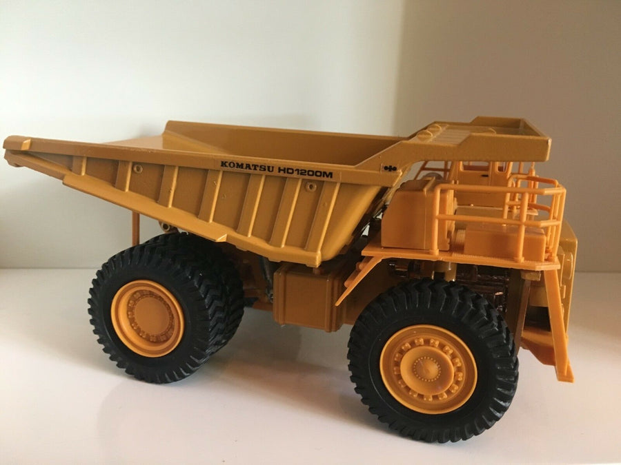 T-5 Camión Minero Komatsu HD1200M Escala 1:50 (Modelo Descontinuado) - KATZER