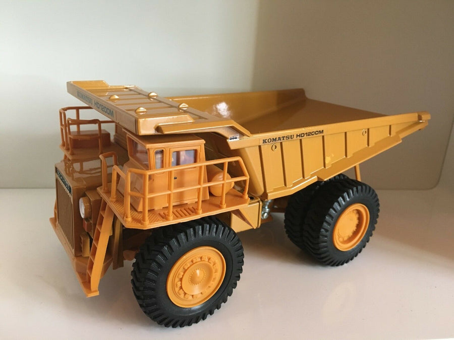 T-5 Camión Minero Komatsu HD1200M Escala 1:50 (Modelo Descontinuado) - KATZER