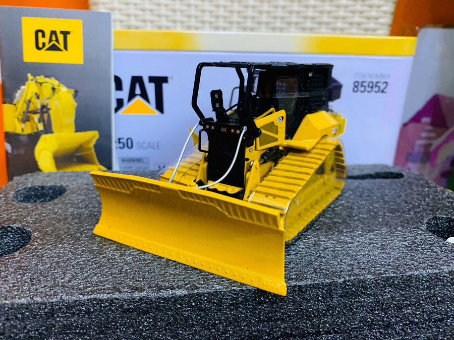 Tractor De Orugas D5 LGP Escala 1:50 - KATZER