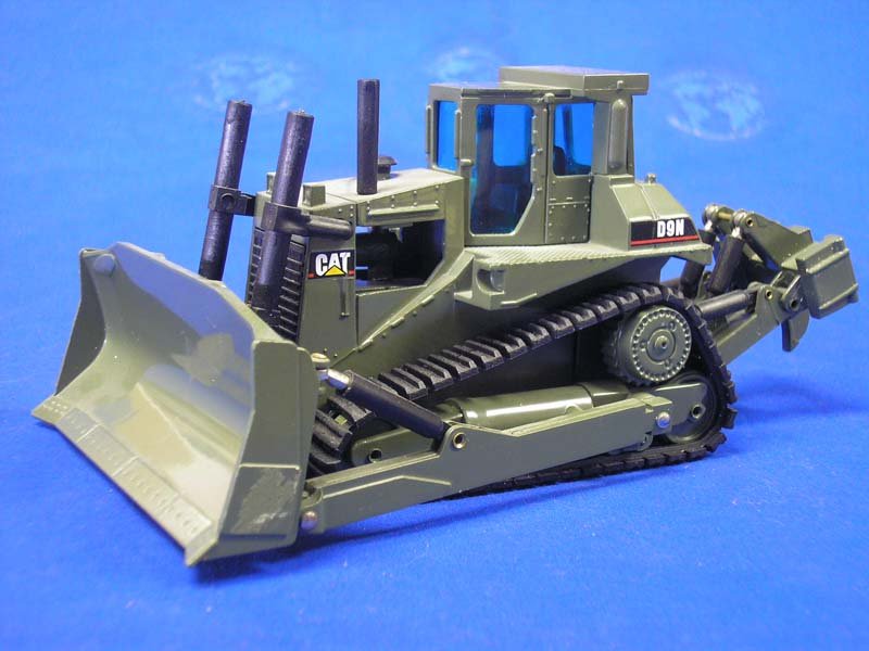 Tractor De Orugas D9N Escala 1:50 (Modelo Descontinuado) - KATZER
