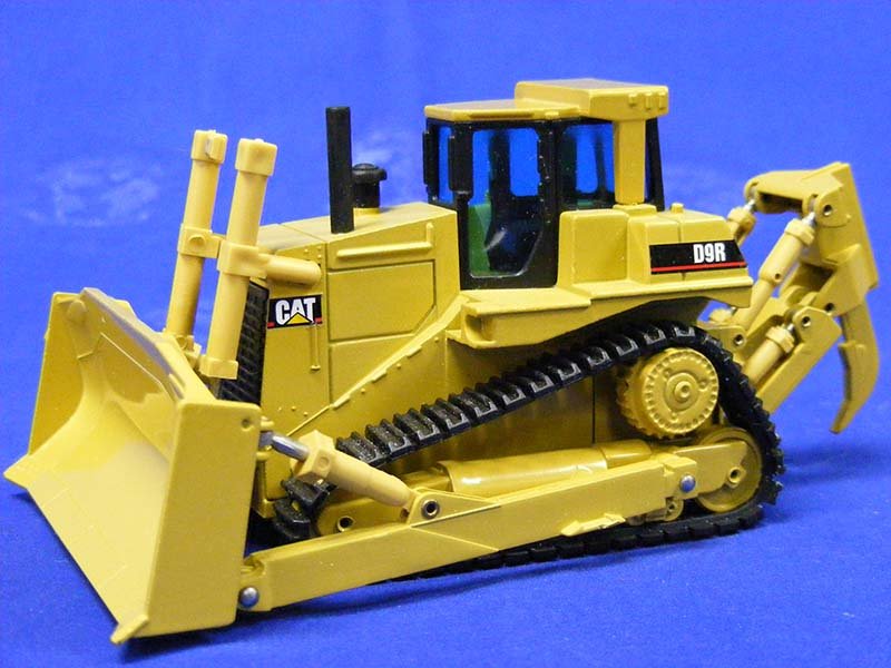 Tractor De Orugas D9R Escala 1:50 (Modelo Descontinuado) - KATZER