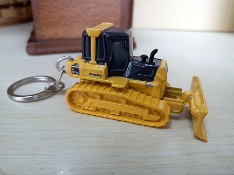 UH-5524 Llavero Tractor Komatsu D61 EX - KATZER