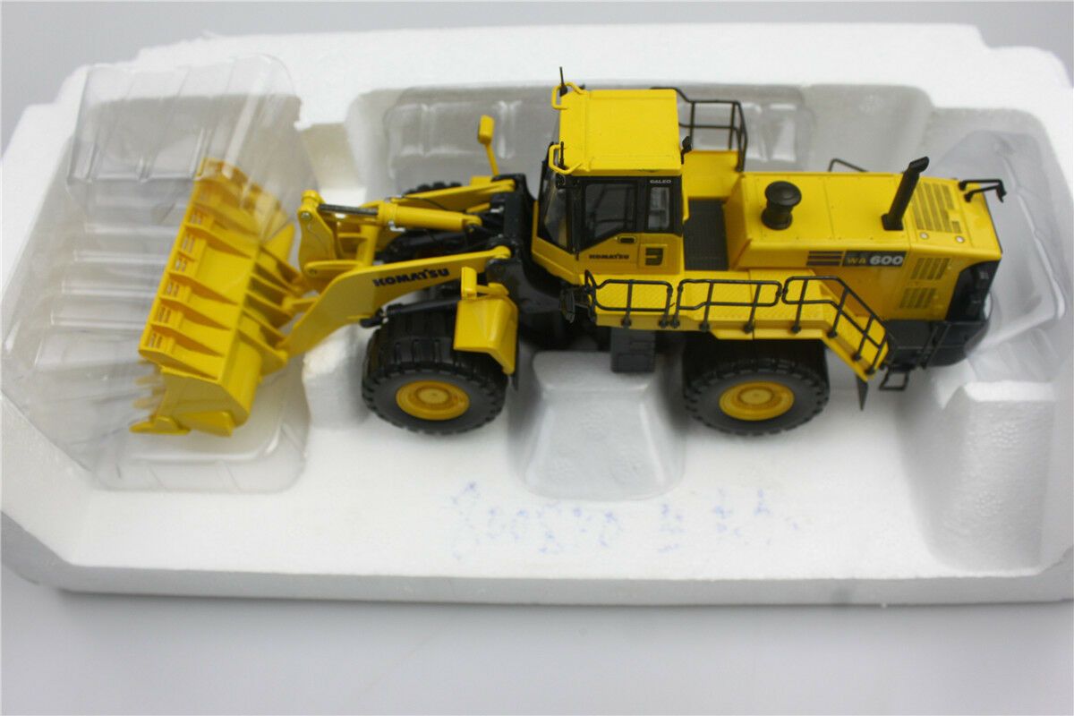 UH8008 Cargador de Ruedas Komatsu WA600 Escala 1:50 - KATZER