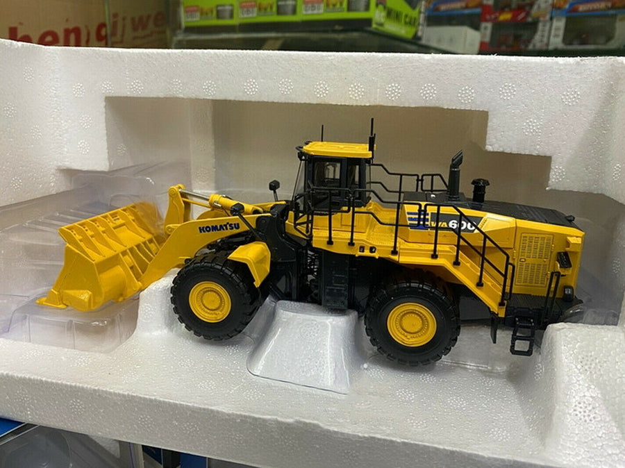 UH8127 Cargador De Ruedas Komatsu WA600-8 Escala 1:50 - KATZER