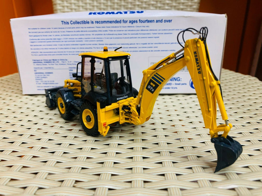 UH8139 Retroexcavadora Komatsu WB97S-8 Escala 1:50 - KATZER